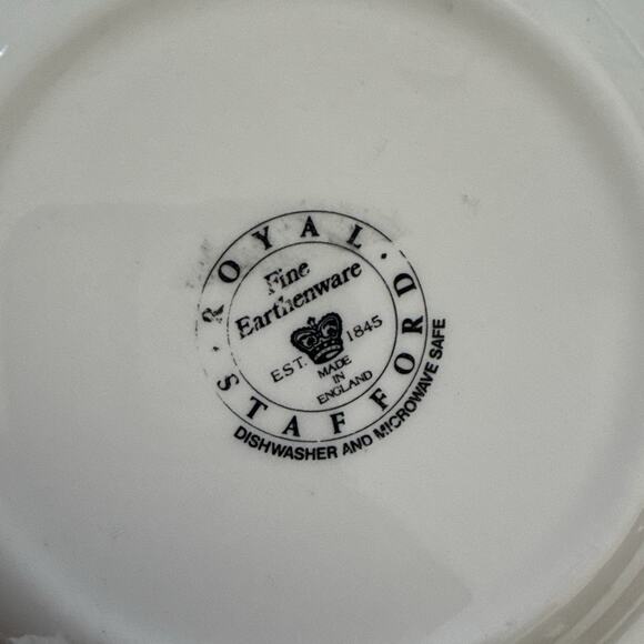 Set of 4 Royal Stafford ENGLAND Salad Plates Hotel De L'Europe Earthenware READ - Picture 8 of 9